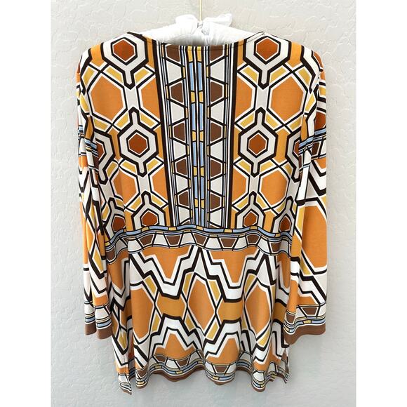 CHICO’S Retro Geometric Print Tunic Top 3/4 Bell Sleeve Stretch | Size 1 Medium - Picture 4 of 7